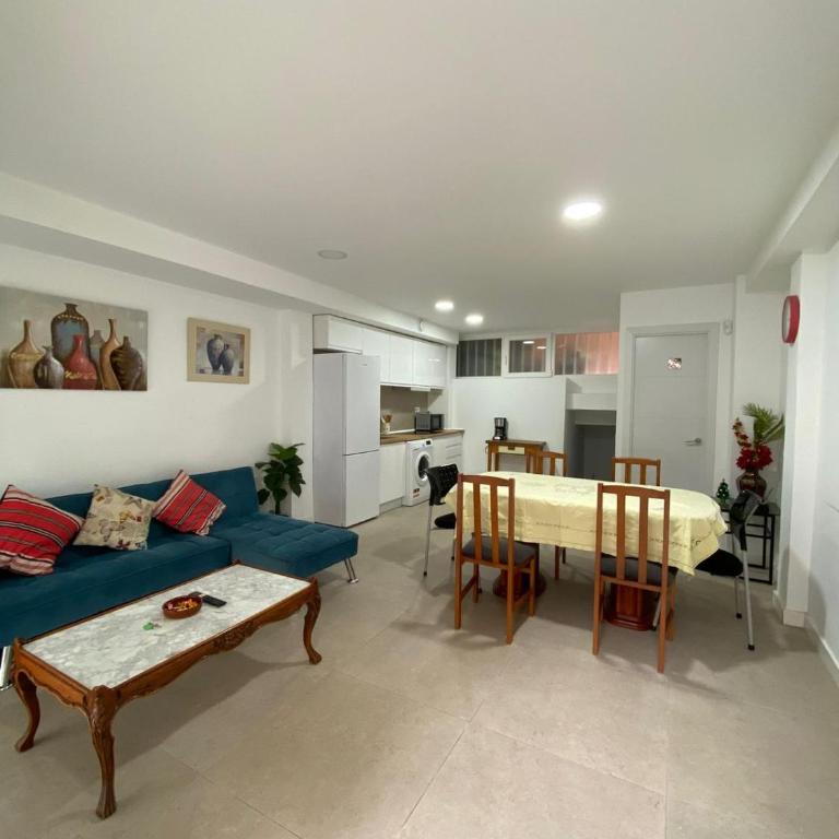 Aparment Almudena - Apartamento de 3 dormitorios - 1