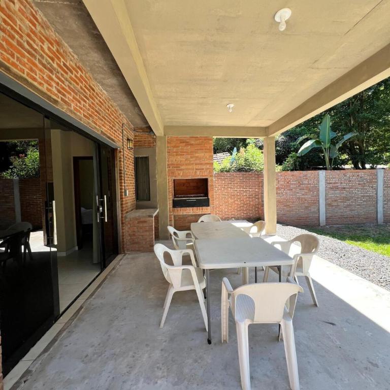 Alojamiento a 3 cuadras de la playa!! - Two-Bedroom House - 2