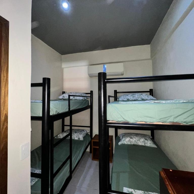 Alojamiento a 3 cuadras de la playa!! - Two-Bedroom House - 8