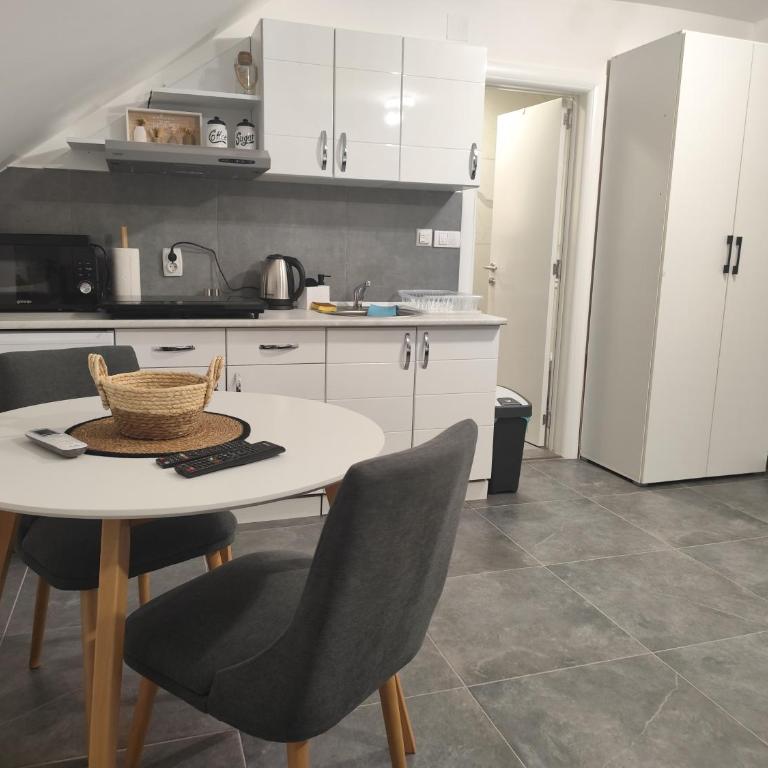 Nomad apartments - Studio Apartment - 7