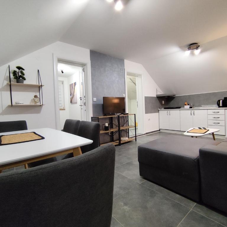 Nomad apartments - One-Bedroom Apartment - 13