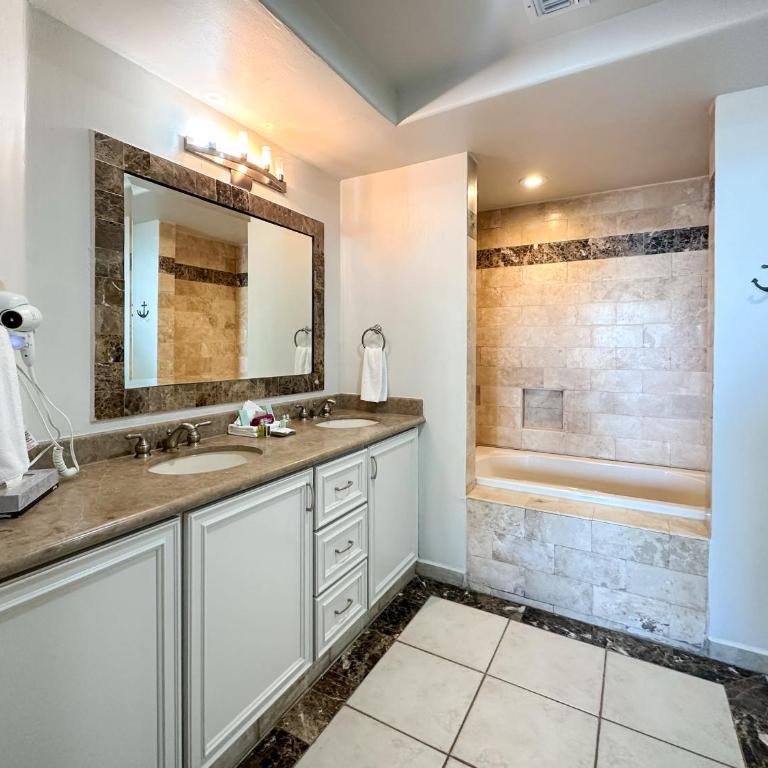 3BR Condo at Iconic Sandy Beach Area - Apartamento - 34