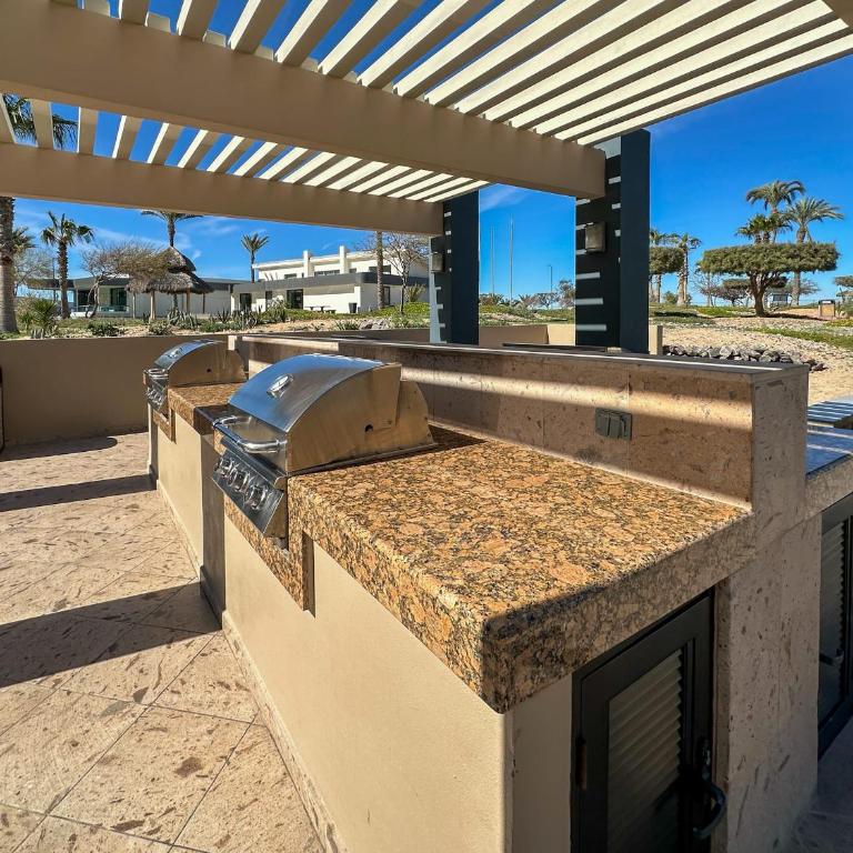 3BR Condo at Iconic Sandy Beach Area - Apartamento - 87