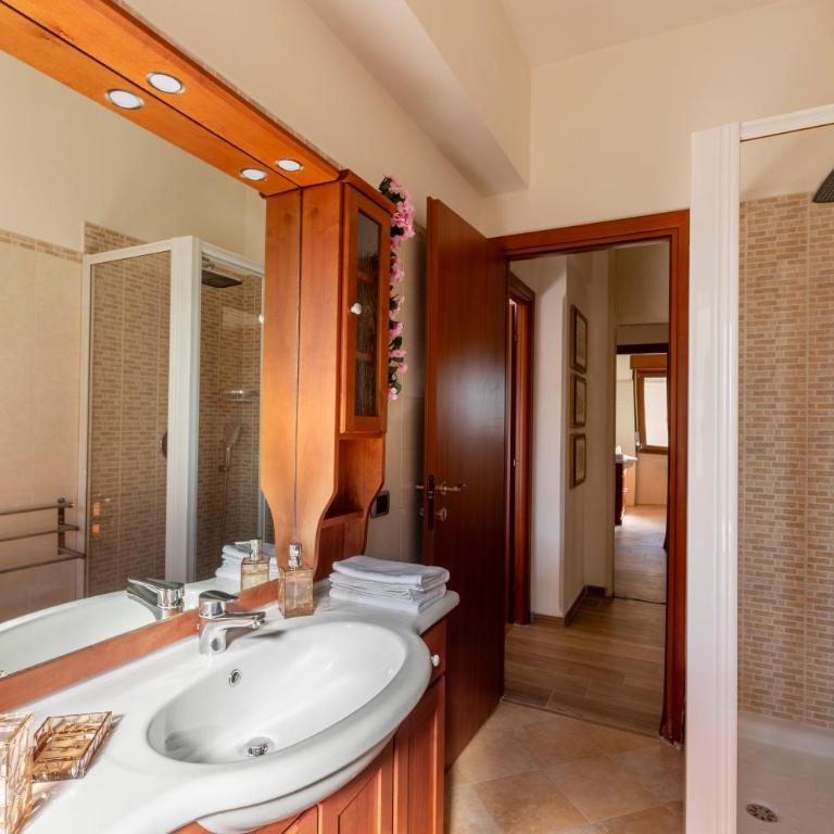 Roots of Rome Apartment - Deluxe Apartment mit 2 Schlafzimmern - 24