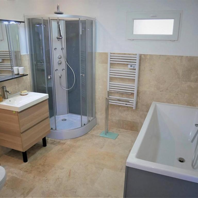 Bel appartement 3 pièces en villa climatisé 800m plage WIFI - Maison 2 Chambres - 14