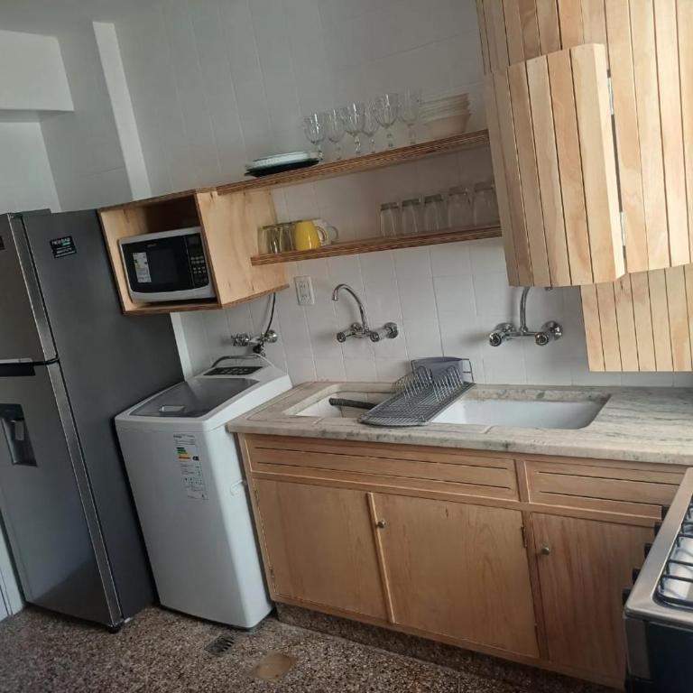 Amplio y Luminoso departamento en Barrio La Perla - Apartamento de 2 dormitorios - 1
