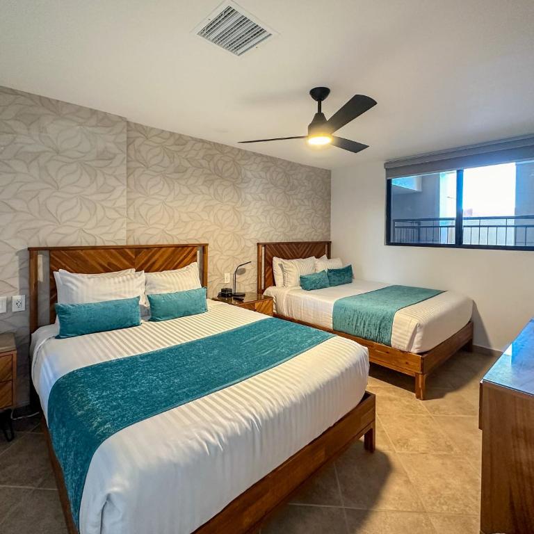 Luxury 4 Bed Condo with Huge Deck - Apartment - 53
