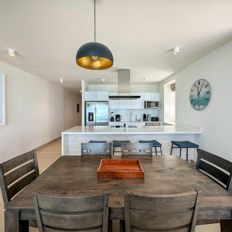 Modern 2BR Gem oIconic Sandy Beach - Apartamento - 15
