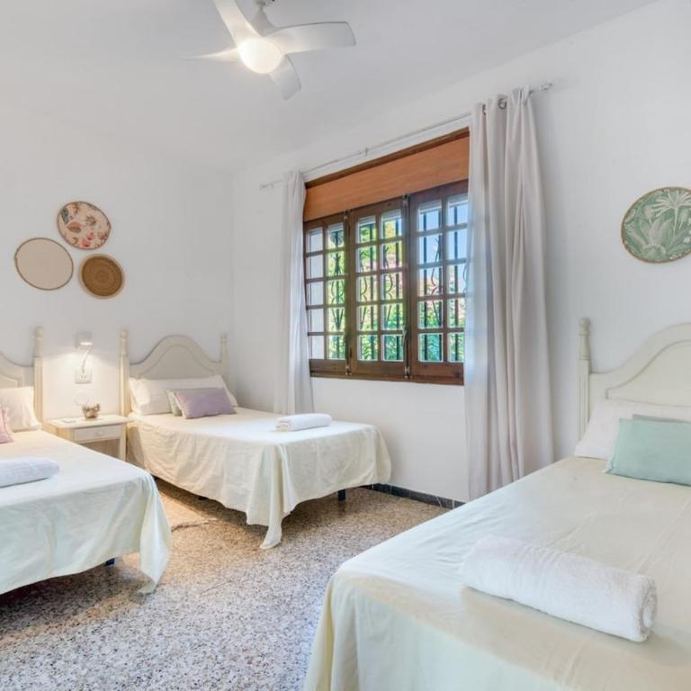 Family Villa Salou - Private Pool and BBQ - Near Beach - Villa with Private Pool - 32
