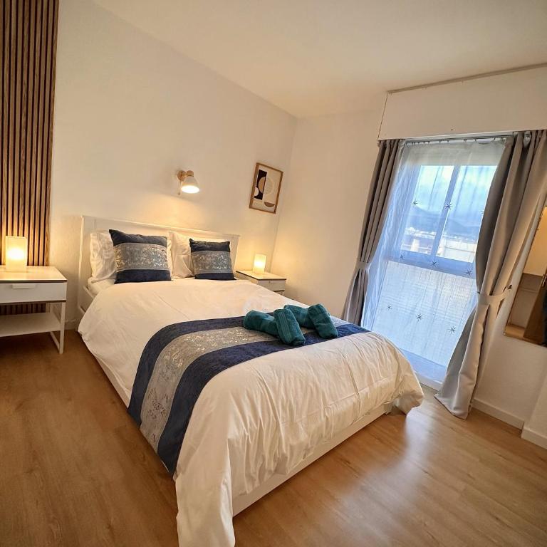 2 Bedrooms and 2 Bathrooms with Sea View at Piscis Benalmadena Arroyo - Apartamento de 2 dormitorios con balcón y vistas al mar - 3