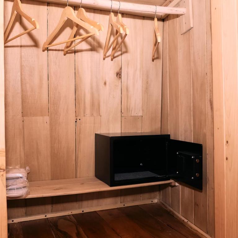 Lodge El Remanso, Patagonia Chile - Deluxe Double or Twin Room with River View - 14