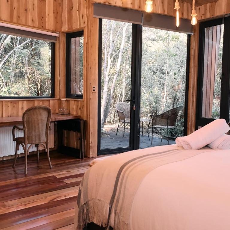 Lodge El Remanso, Patagonia Chile - King Room with Garden View - 2