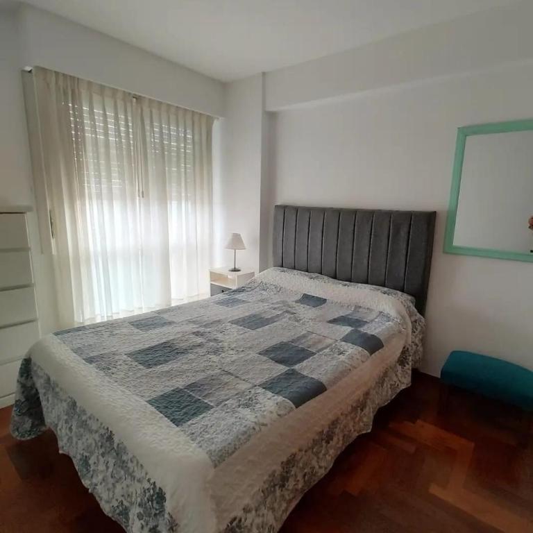 Depto 2 ambientes con balcón - Apartamento de 1 dormitorio - 5