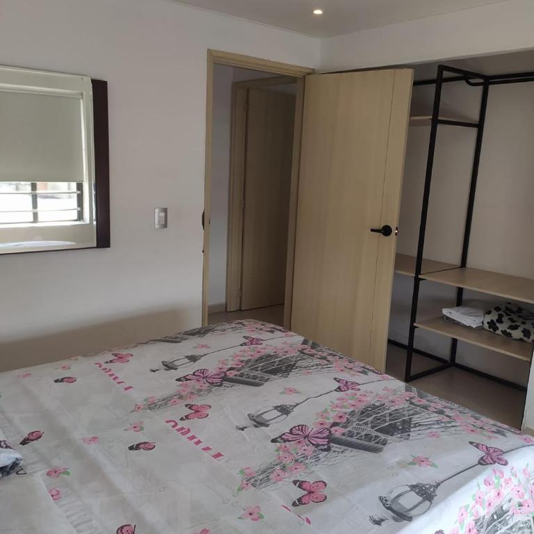 Apt Bedroom Apartment era With Doorman - Two-Bedroom Apartment - 25