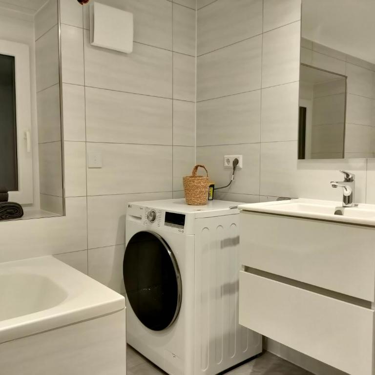 Modernes, stilvolles Apartment 5 - Apartment mit Balkon - 20