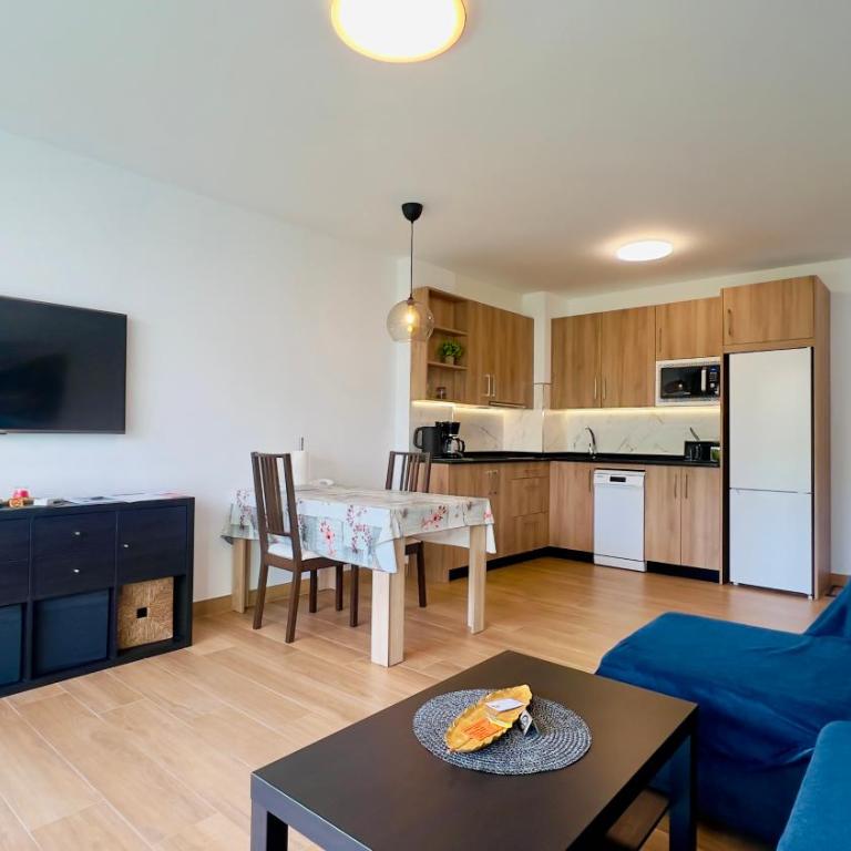 Nerja Perfect Getaway - Near Beach - One-Bedroom Apartment - 4