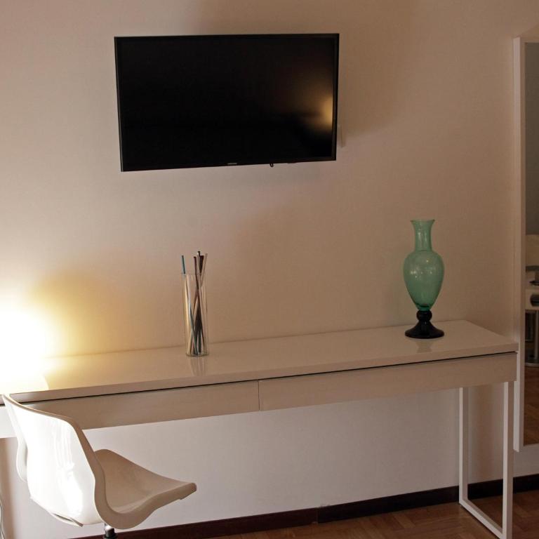 Maison Talenti B&B Roma - Camera Matrimoniale/Doppia con Letti Singoli con Letto Supplementare - 8