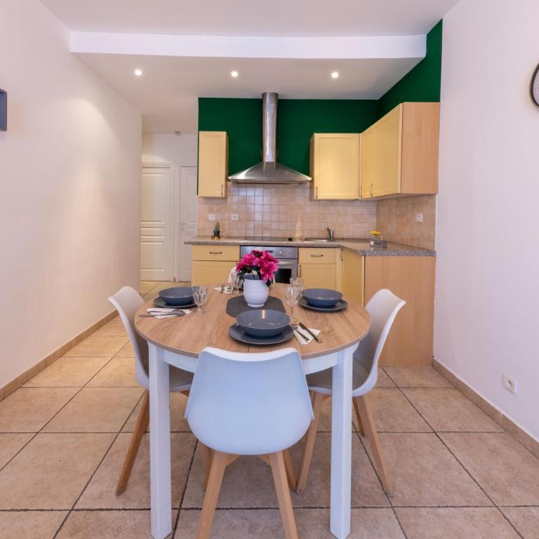 Joli cocon à 3 min à pied de la mer - Appartement 2 Chambres - 4