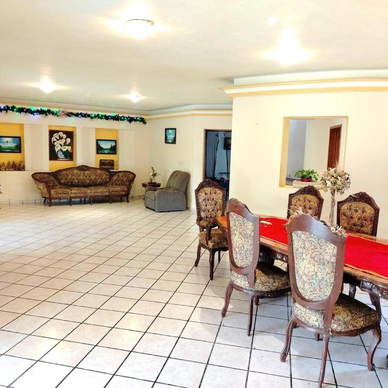 Jardín Casa Chalma con Alberca, Billar & Vóleibol - Casa de 4 dormitorios - 20