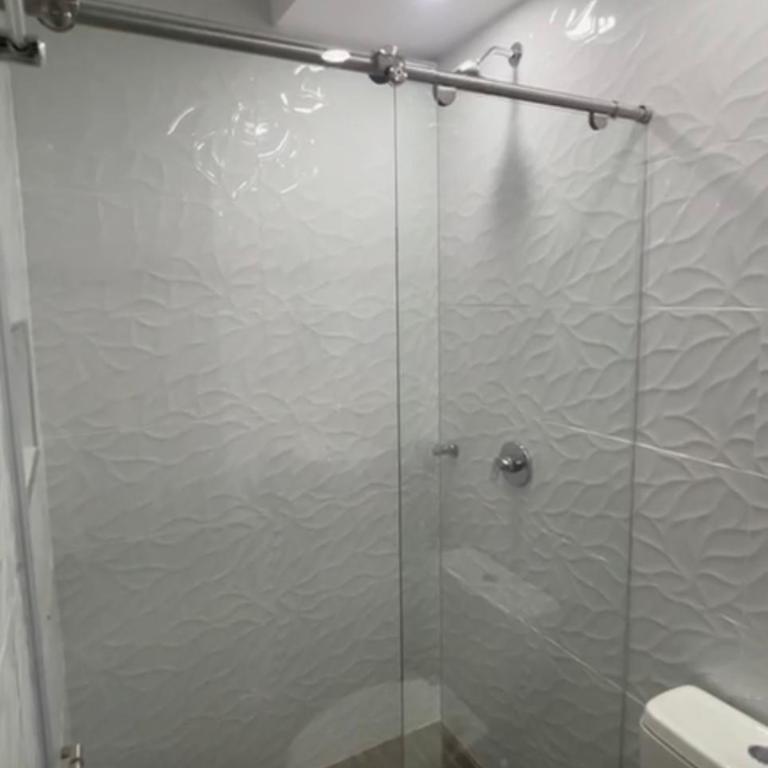 Apto hermoso y confortable - Two-Bedroom Apartment with Pool View - 9