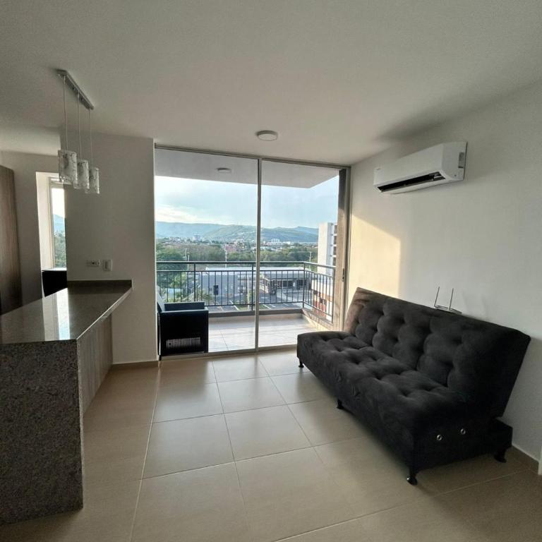 Apto hermoso y confortable - Two-Bedroom Apartment with Pool View - 5