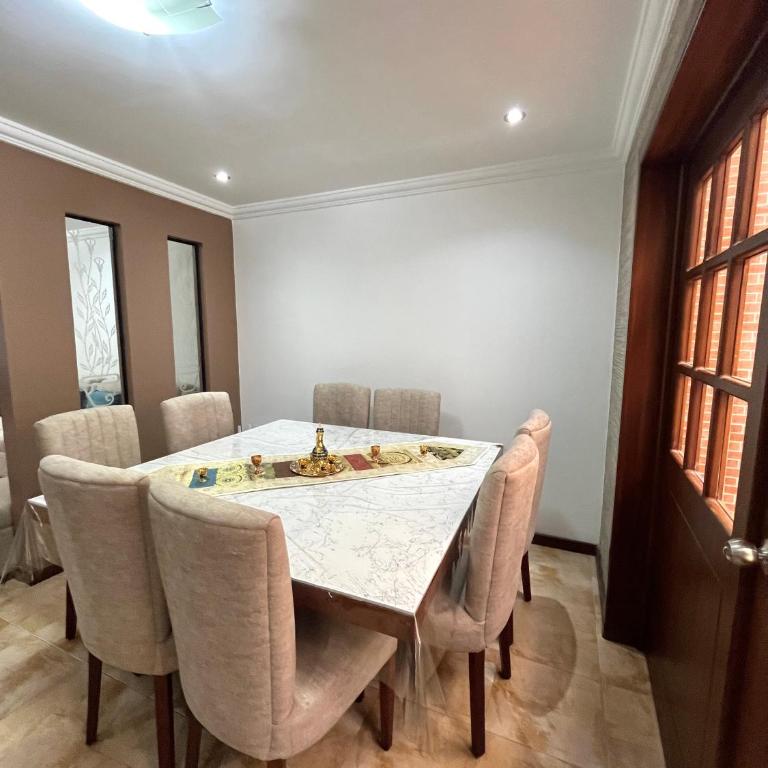 Enorme casa 8 camas excelente ubicación - Casa de 5 dormitorios - 10