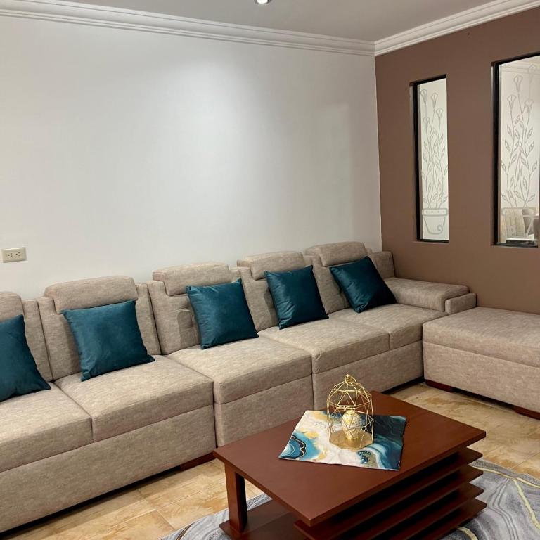 Enorme casa 8 camas excelente ubicación - Casa de 5 dormitorios - 55