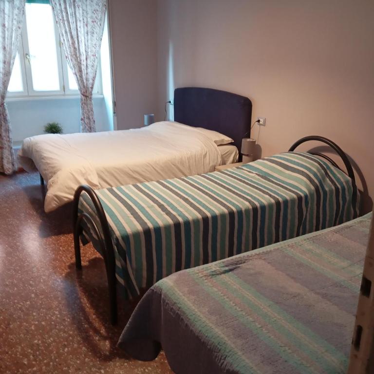 Liudan&rooms Affittacamere - Camera Matrimoniale/Doppia con Letti Singoli con Bagno in Comune - 7