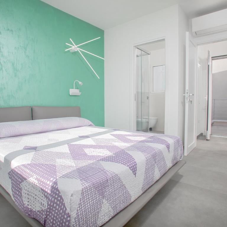 Aquarius Deluxe Apartments - Two-Bedroom Deluxe Apartment - 11