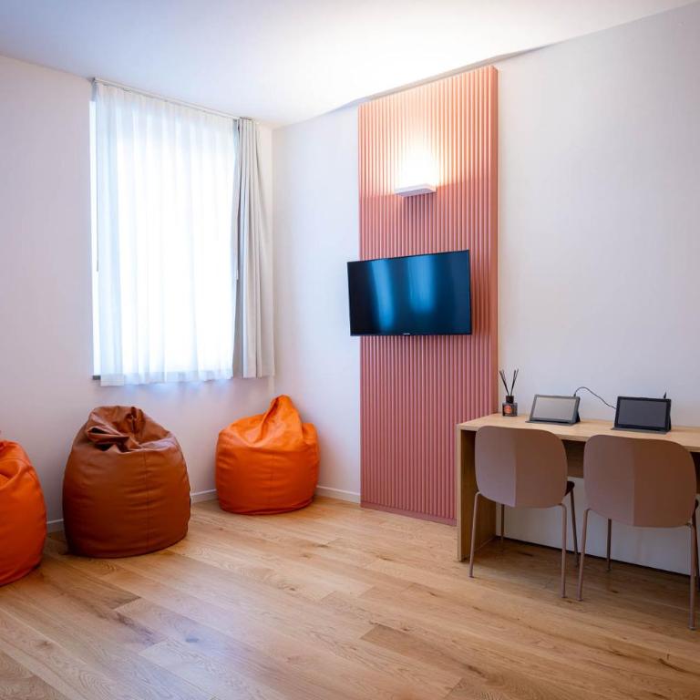 Albergo del Cuore - Posto Letto in Dormitorio Misto con 6 Letti - 3