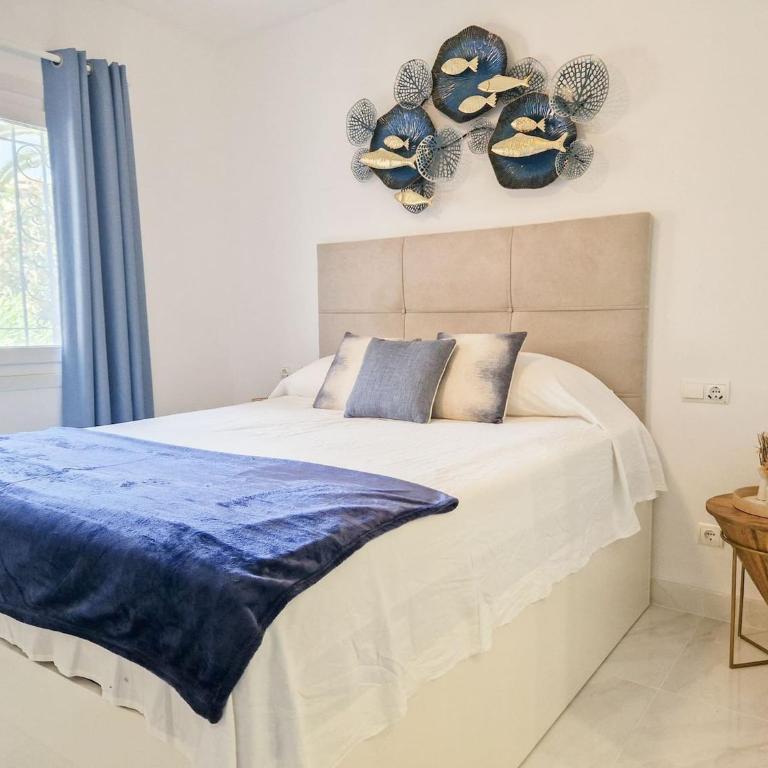 Modern Two bedroom apartment in Pueblo Cortes del Golf Benahavis - Apartamento de 2 dormitorios con vistas al jardín - 14