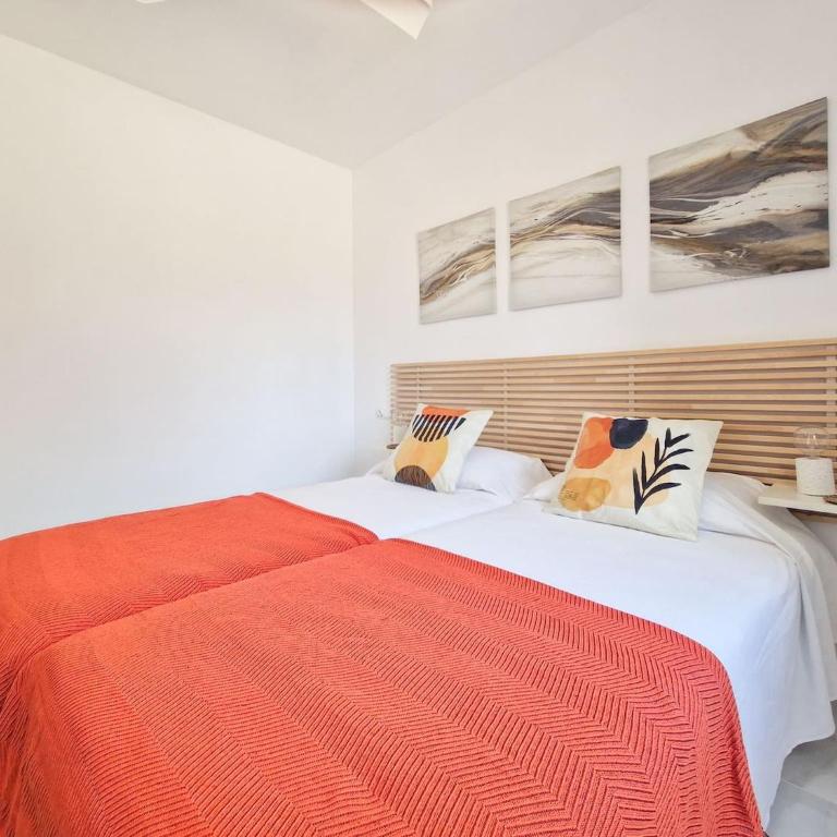 Modern Two bedroom apartment in Pueblo Cortes del Golf Benahavis - Apartamento de 2 dormitorios con vistas al jardín - 21