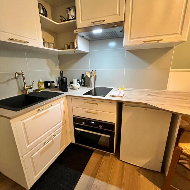 Studio BROSSARD 2pers Tv and Wifi - Appartamento con 1 Camera da Letto - 2
