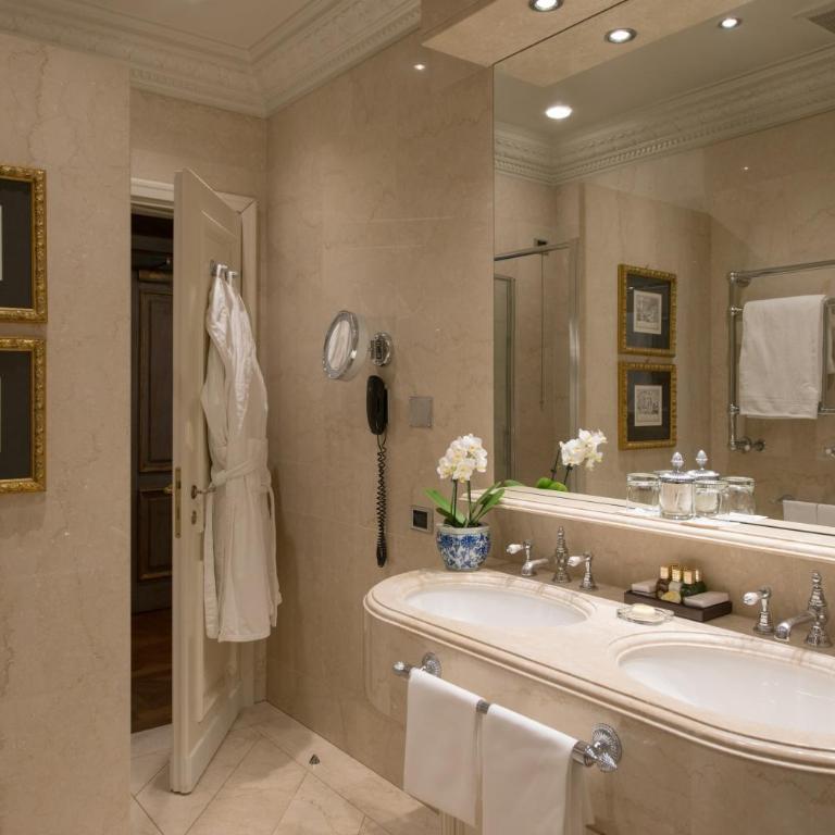 Hotel de la Ville Monza - Small Luxury Hotels of the World - Suite - 4