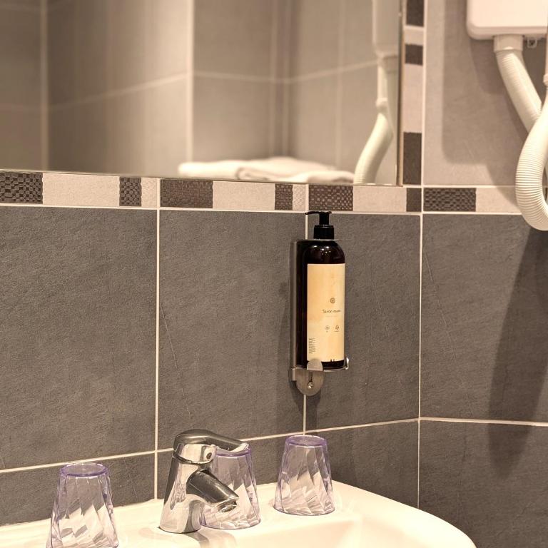 H33 Hôtel - Chambre Triple - 3