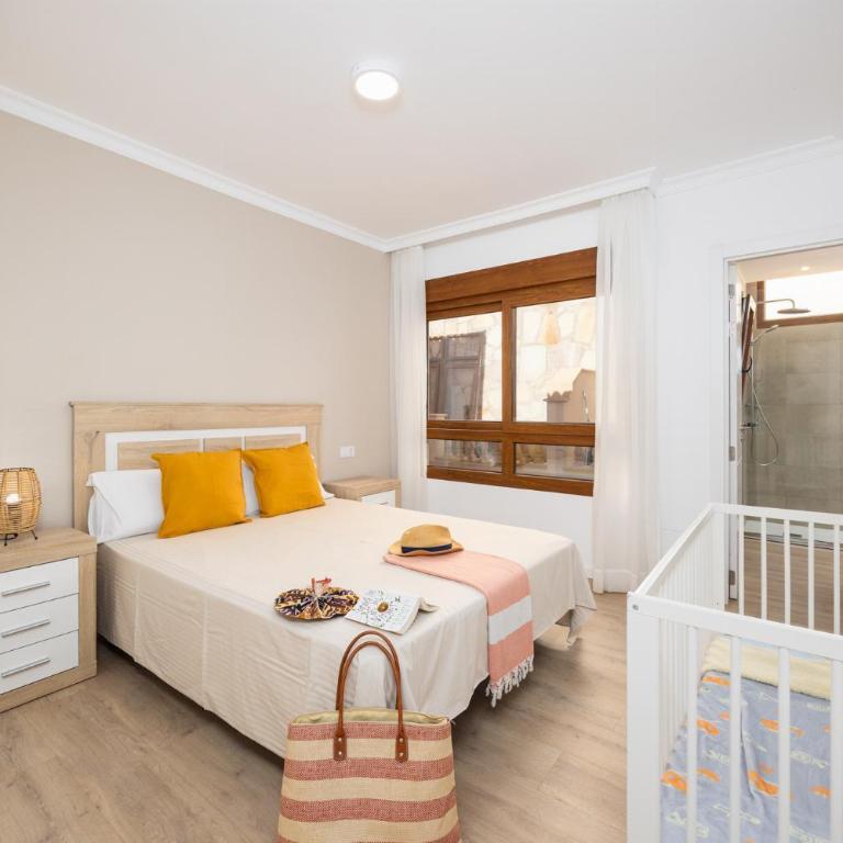 Villa Mariposas Caleta - Five-Bedroom Villa - 18