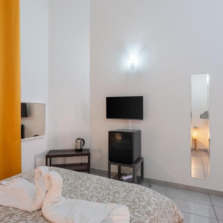 Nina Suites - Camera Matrimoniale - 2