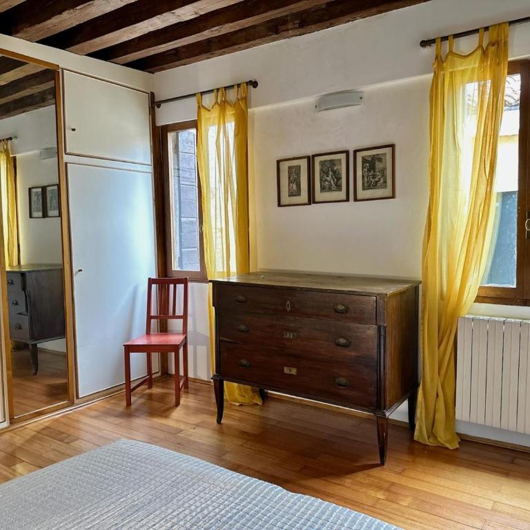 Rialto - Appartamento con 2 Camere da Letto - 13