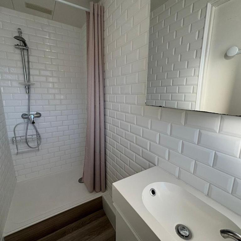 Chic & lumineux avec balcon - Appartement 1 Chambre - 9