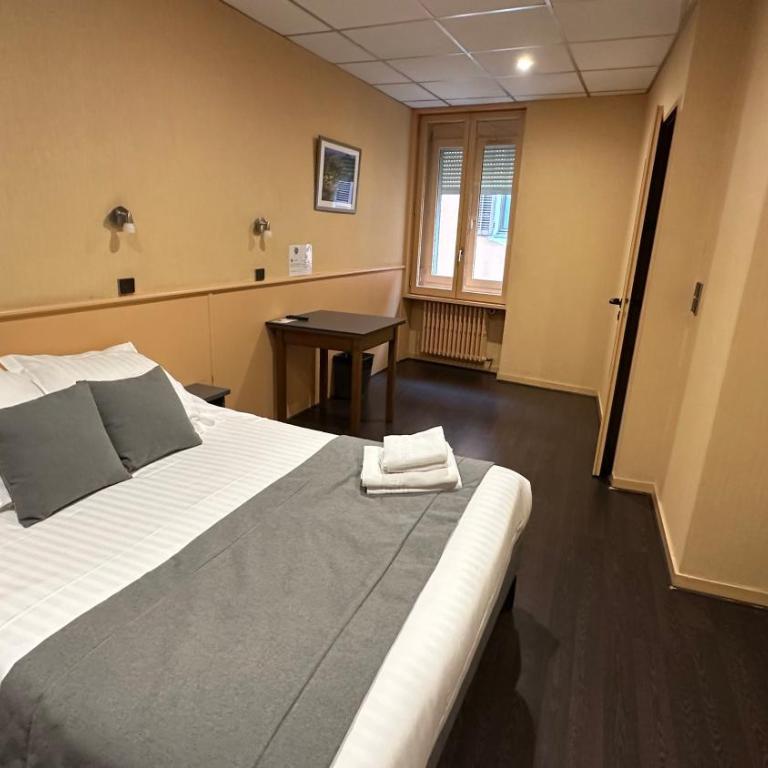 Logis Hôtel du Fer à Cheval - Chambre Double Économique - 2