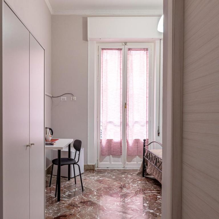 LA VECCHIA PALERMO - Deluxe Double Room with Balcony - 14