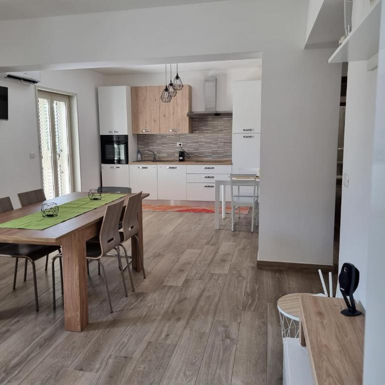 Apartment Milazzo - Trilocale sul mare - Appartamento Deluxe con 2 Camere da Letto e Balcone - 2