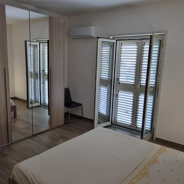 Apartment Milazzo - Trilocale sul mare - Appartamento Deluxe con 2 Camere da Letto e Balcone - 5