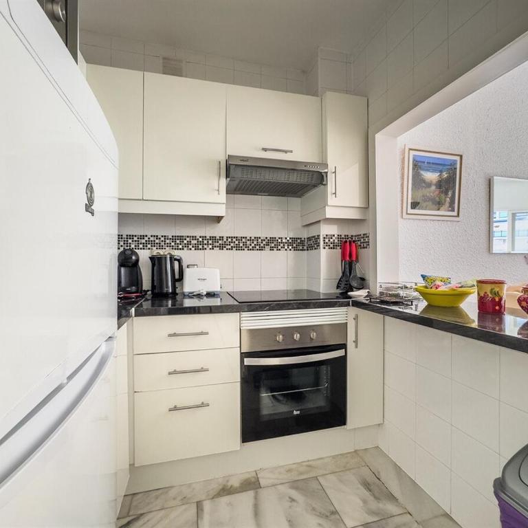 Skol 520C Cozy 1 Bedroom Apartment with Sea and Pool View - Apartamento de 1 dormitorio - 8