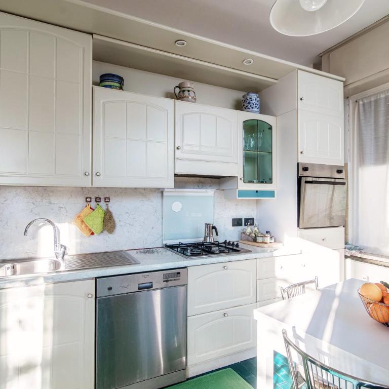 Lake and City View Apartment - Downtown Como - Appartamento con 2 Camere da Letto - 12