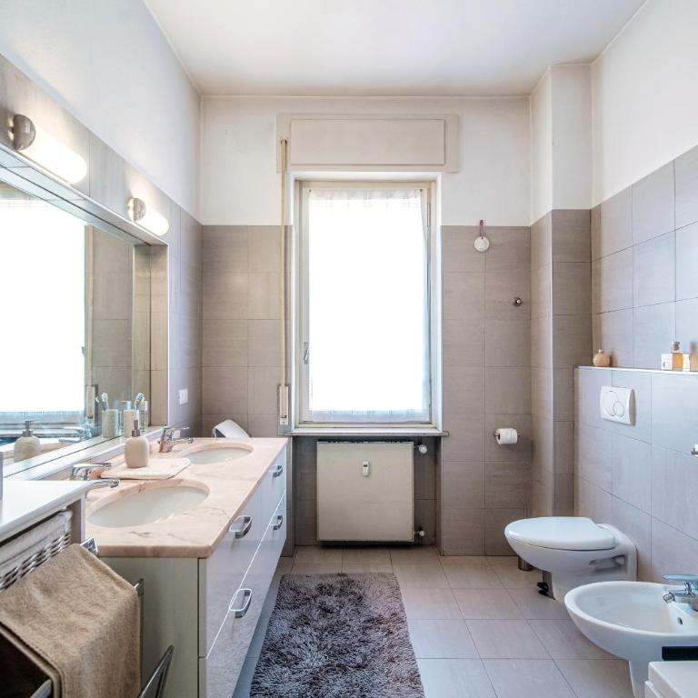 Lake and City View Apartment - Downtown Como - Appartamento con 2 Camere da Letto - 14