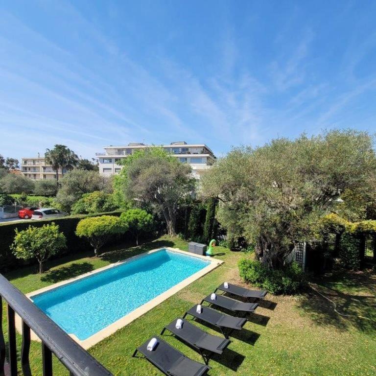 Juan les pins : Villa de charme avec piscine - Villa - 2