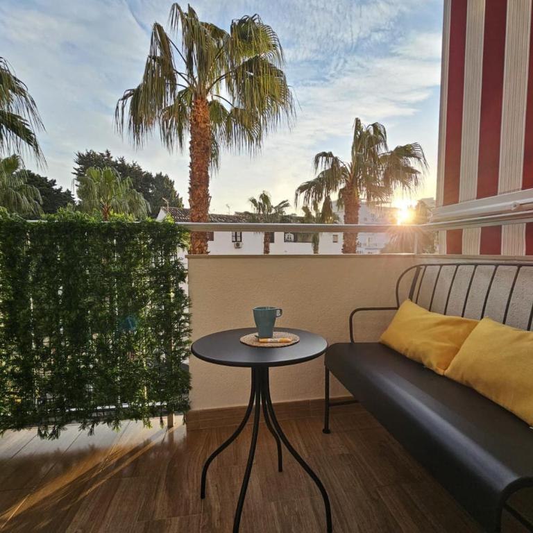 Jade - Deluxe Family Room - 12