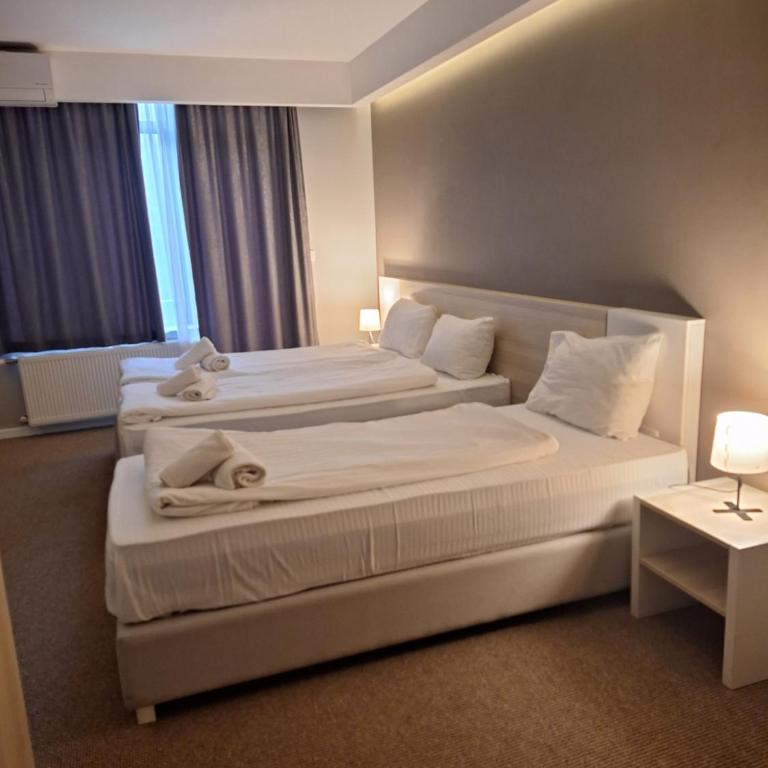 Hotel Nova Bentbaša - Trokrevetna Soba sa Balkonom - 1