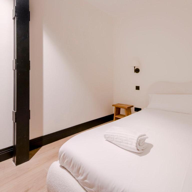 Dulce retiro para 7, ven a Duque de Rivas 8 E3 - Three-Bedroom Apartment - 30